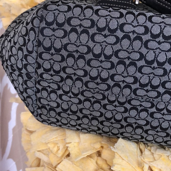 Coach Handbag - Picture 3 of 4